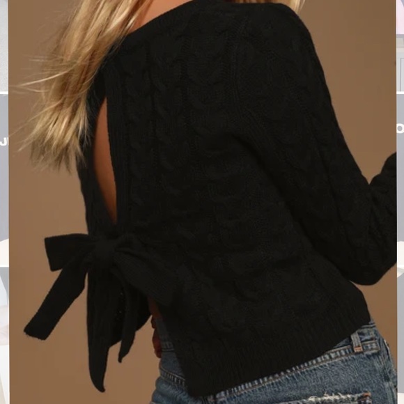 Lulus Sweaters - Black cropped Lulu’s sweater